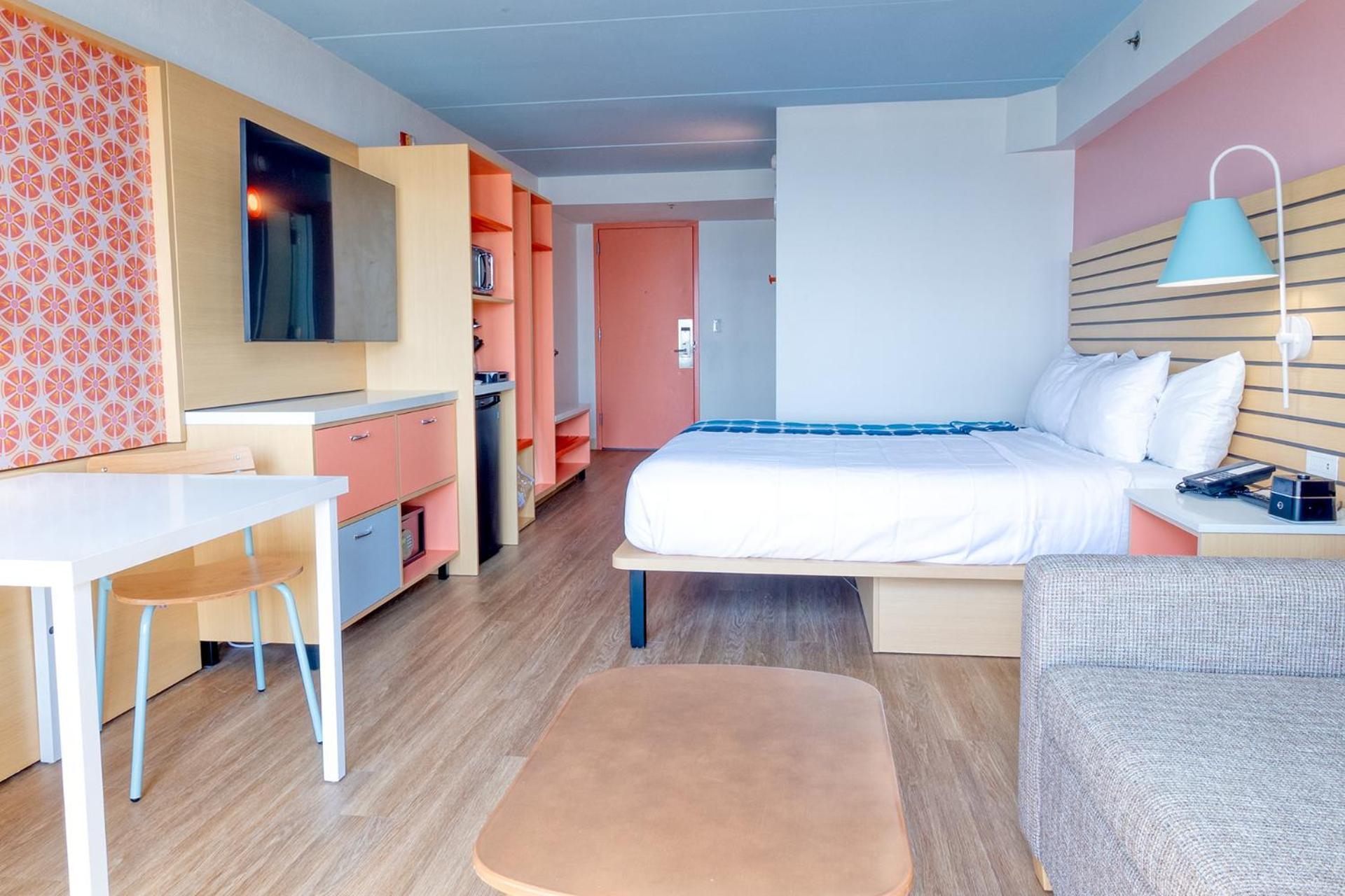Golden Sands Oceanfront Hotel Каролина-бич Экстерьер фото