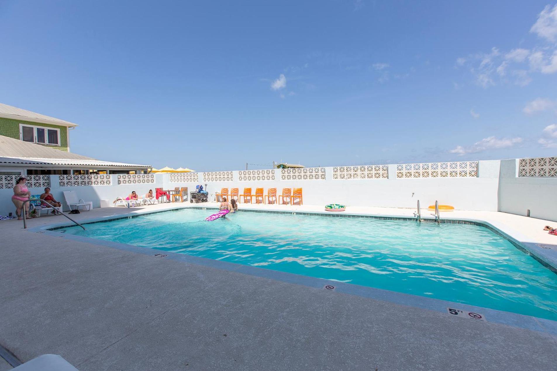 Golden Sands Oceanfront Hotel Каролина-бич Экстерьер фото