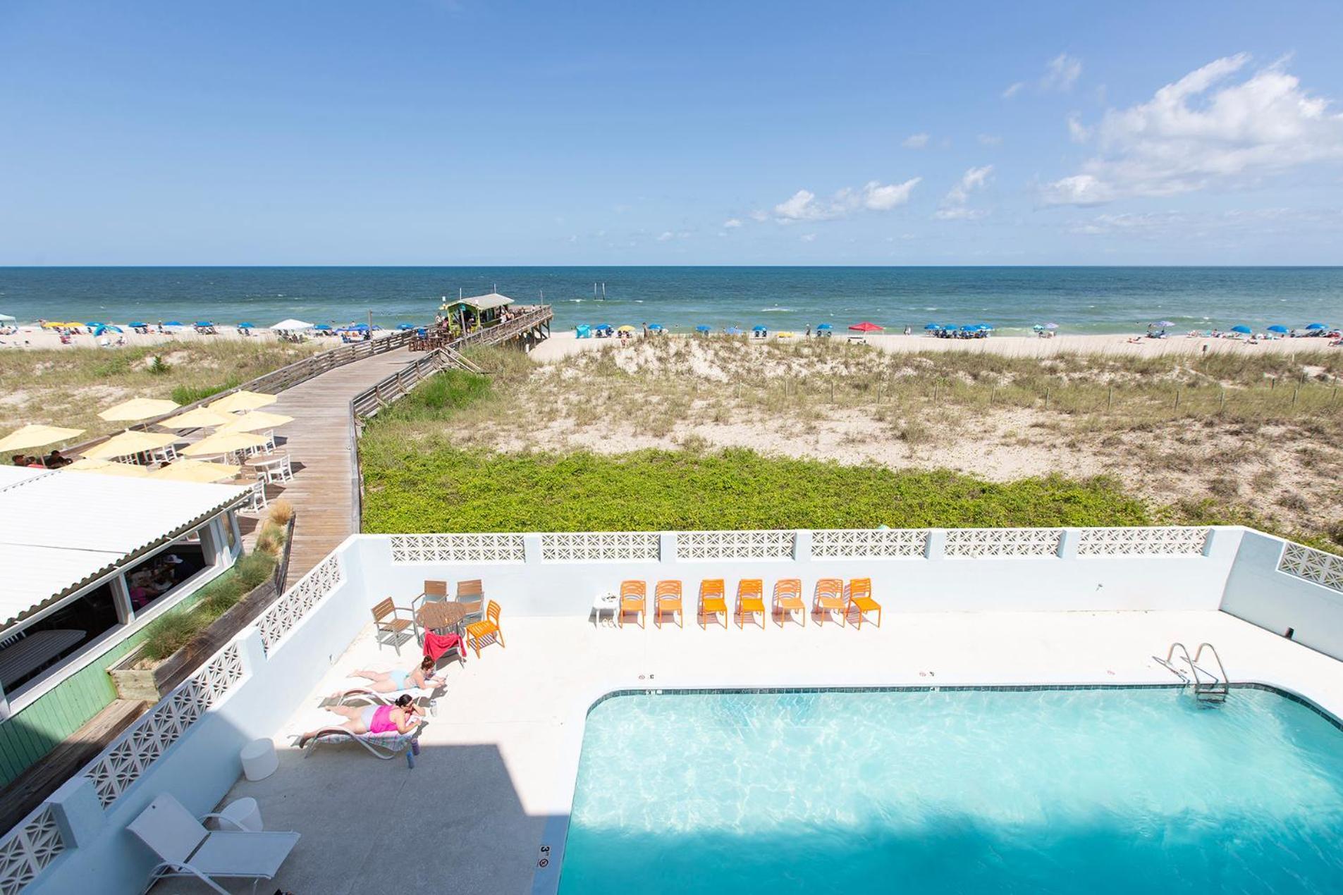 Golden Sands Oceanfront Hotel Каролина-бич Экстерьер фото