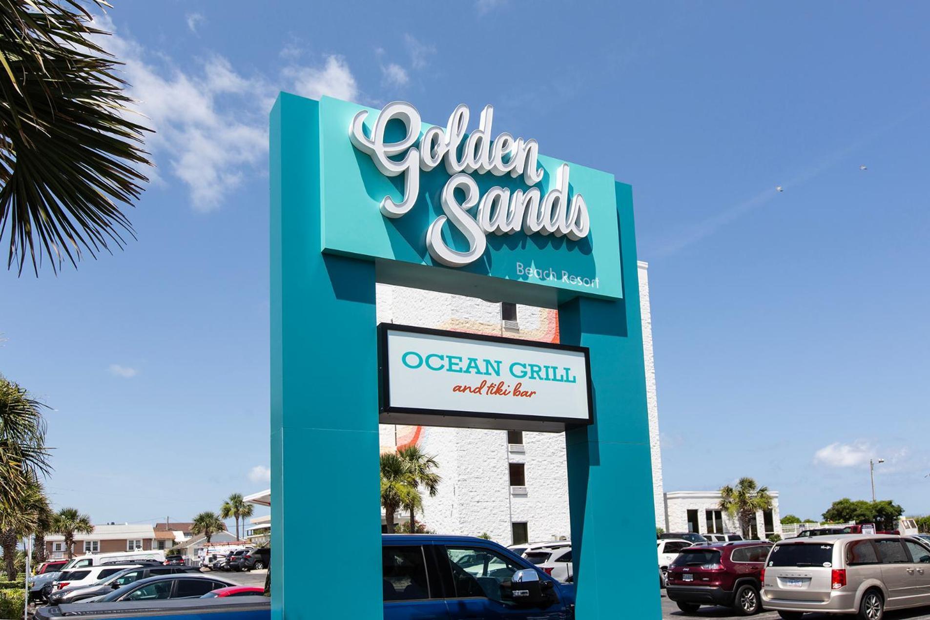 Golden Sands Oceanfront Hotel Каролина-бич Экстерьер фото